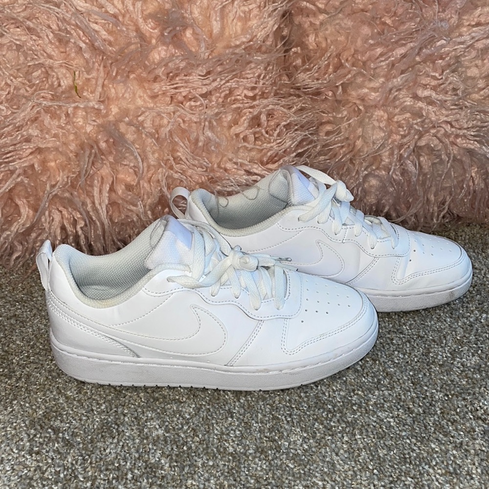 White Nike AF1